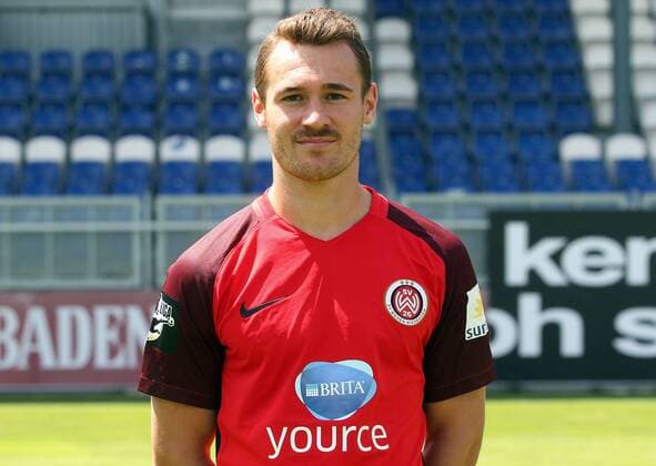 13.07.2017, xsvx, Fussball 3.Liga, SV Wehen Wiesbaden Fototermin, Fußball, GER 3.Liga PortraÌˆttermin 2017 2018, emonline, Jules Schwadorf (SV Wehen Wiesbaden) Wiesbaden