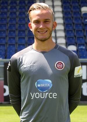 13.07.2017, xsvx, Fussball 3.Liga, SV Wehen Wiesbaden Fototermin, Fußball, GER 3.Liga PortraÌˆttermin 2017 2018, emonline, Jan Albrecht (SV Wehen Wiesbaden) Wiesbaden