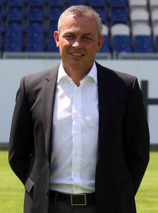 13.07.2017, xsvx, Fussball 3.Liga, SV Wehen Wiesbaden Fototermin, Fußball, GER 3.Liga PortraÌˆttermin 2017 2018, emonline, Sportdirektor Christian Hock (SV Wehen Wiesbaden) Wiesbaden