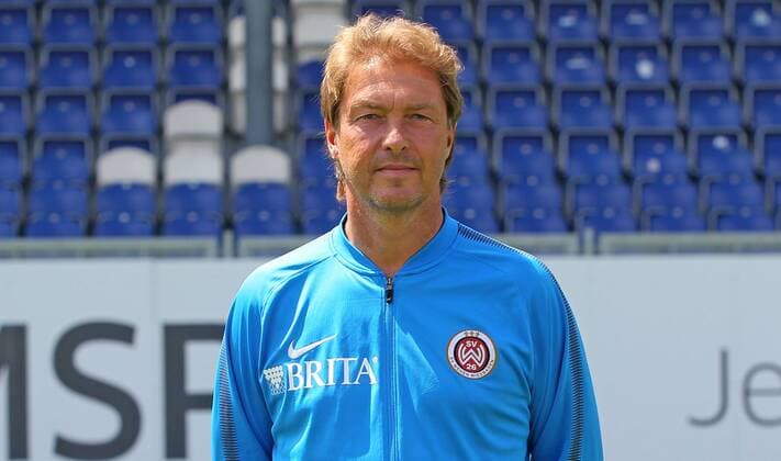 13.07.2017, xsvx, Fussball 3.Liga, SV Wehen Wiesbaden Fototermin, Fußball, GER 3.Liga PortraÌˆttermin 2017 2018, emonline, Torwarttrainer Steffen Vogler (SV Wehen Wiesbaden) Wiesbaden
