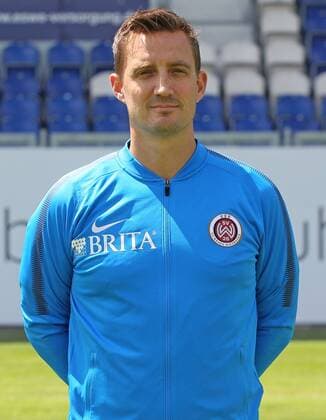 13.07.2017, xsvx, Fussball 3.Liga, SV Wehen Wiesbaden Fototermin, Fußball, GER 3.Liga PortraÌˆttermin 2017 2018, emonline, Mannschaftsarzt Dr. Michael Höstermann Wiesbaden