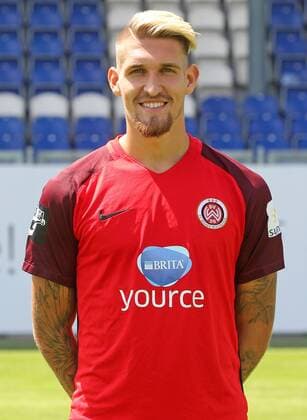 13.07.2017, xsvx, Fussball 3.Liga, SV Wehen Wiesbaden Fototermin, Fußball, GER 3.Liga PortraÌˆttermin 2017 2018, emonline, Robert Andrich (SV Wehen Wiesbaden) Wiesbaden