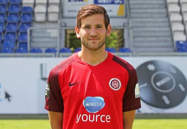 13.07.2017, xsvx, Fussball 3.Liga, SV Wehen Wiesbaden Fototermin, Fußball, GER 3.Liga PortraÌˆttermin 2017 2018, emonline, Niklas Dams (SV Wehen Wiesbaden) Wiesbaden