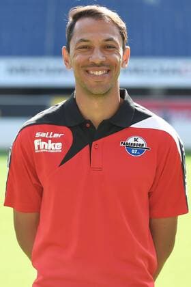Fußball 3. Liga, Porträttermin 2017 2018 Porträttermin SC Paderborn 07 am 13.07.2017 in der Benteler-Arena in Paderborn Co-Trainer Danilo de Souza (Paderborn) MT