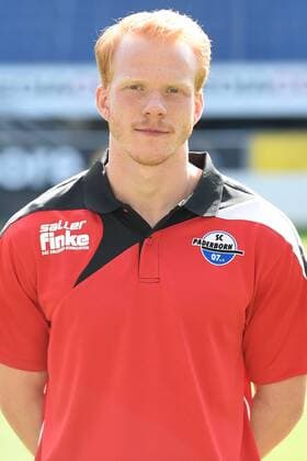Fußball 3. Liga, Porträttermin 2017 2018 Porträttermin SC Paderborn 07 am 13.07.2017 in der Benteler-Arena in Paderborn Physiotherapeut Robert Wezorke (Paderborn) MT