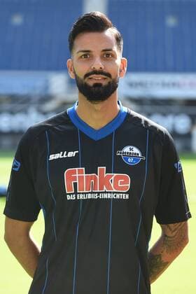 Fußball 3. Liga, Porträttermin 2017 2018 Porträttermin SC Paderborn 07 am 13.07.2017 in der Benteler-Arena in Paderborn Massih Wassey (Paderborn) MT