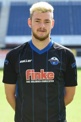 Fußball 3. Liga, Porträttermin 2017 2018 Porträttermin SC Paderborn 07 am 13.07.2017 in der Benteler-Arena in Paderborn Tim Mannek (Paderborn) MT