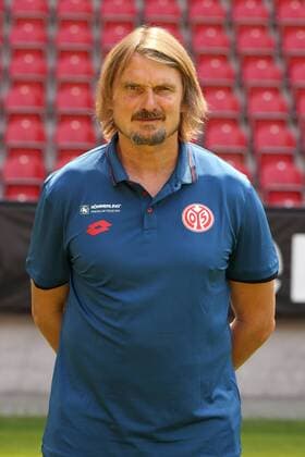STEPHAN KUHNERT TORWARTTRAINER 1. FSV MAINZ 05 FUSSBALL, GER, 1.BL, PORTRAETTERMIN 2017 2018, 
