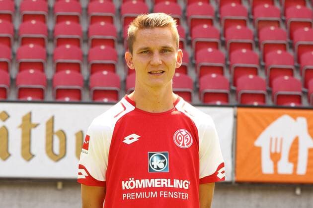 NIKO BUNGERT 1. FSV MAINZ 05 FUSSBALL, GER, 1.BL, PORTRAETTERMIN 2017 2018, 