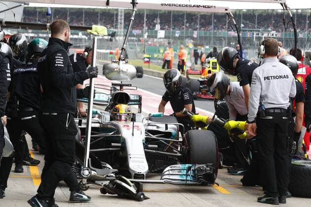 Motorsports: FIA Formula One World Championship WM Weltmeisterschaft 2017, Grand Prix of Great Britain, 44 Lewis Hamilton (GBR, Mercedes AMG Petronas F1 Team), Silverstone Great Britain xHOCHxZWEIx