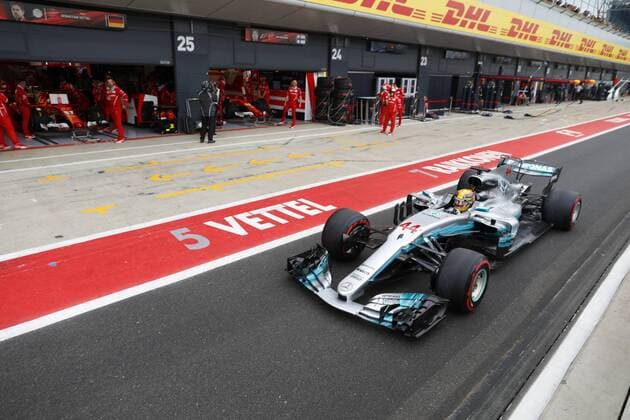 Motorsports: FIA Formula One World Championship WM Weltmeisterschaft 2017, Grand Prix of Great Britain, 44 Lewis Hamilton (GBR, Mercedes AMG Petronas F1 Team), Silverstone Great Britain xHOCHxZWEIx
