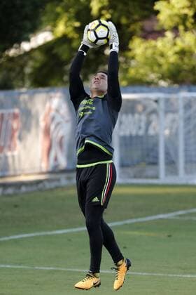 Mexican National soccer team s goalkeeper Moises Munoz during a training of the team held at Trinity University in San Antonio, Texas, USA on 15 July 2017. Mexico will face Curazao in the Golden Cup 2017. MEXICO TRAINING !ACHTUNG: NUR REDAKTIONELLE NUTZUNG!  Copyright: xJosexMendezx JME02 20170715-636357424744281532