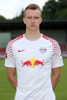 RB Leipzig Teamfotos Fussball Saison 2017-18 Leipzig, 15.07.2017, Fußball, DFL, GER, Porträttermin 2017 2018. , RB LEIPZIG , Im Bild: Lukas Klostermann. ,