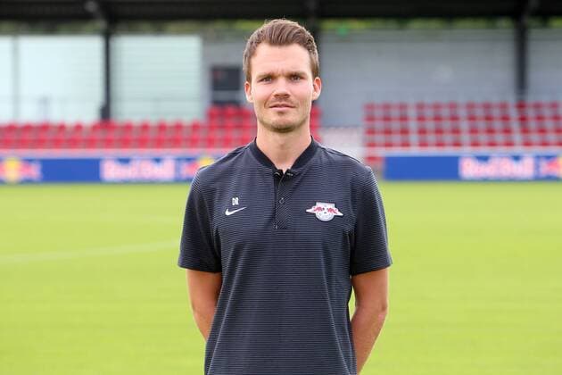 RB Leipzig Fussball Saison 2017-18 Leipzig, 15.07.2017, Fußball, DFL, GER, Porträttermin 2017 2018. , RB LEIPZIG , Im Bild: Danny Röhl Roehl (Co Trainer, Videoanalyst). ,