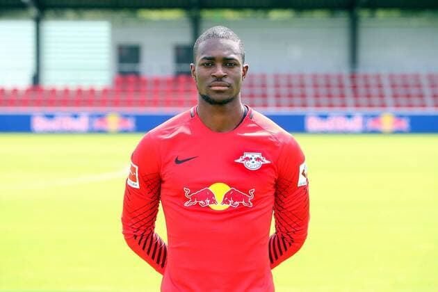 RB Leipzig Fussball Saison 2017-18 Leipzig, 15.07.2017, Fußball, DFL, GER, Porträttermin 2017 2018. , RB LEIPZIG , Im Bild: Torwart Yvon Mvogo. ,