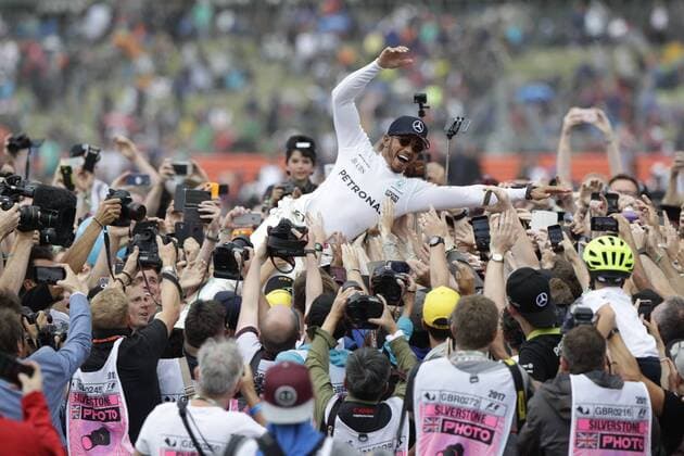 Motorsports: FIA Formula One World Championship WM Weltmeisterschaft 2017, Grand Prix of Great Britain, 44 Lewis Hamilton (GBR, Mercedes AMG Petronas F1 Team), Silverstone Great Britain xHOCHxZWEIx