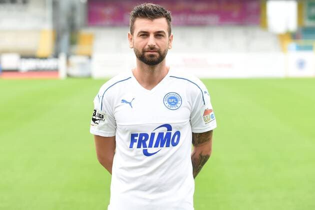 Fußball 3. Liga, Porträttermin 2017 2018 Sportfreunde Lotte am 16.07.2017 im Frimo Stadion in Lotte Kevin Pires-Rodrigues (Lotte) MT