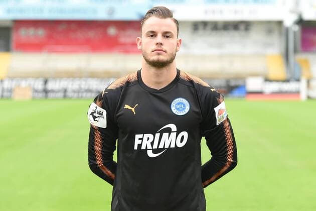 Fußball 3. Liga, Porträttermin 2017 2018 Sportfreunde Lotte am 16.07.2017 im Frimo Stadion in Lotte Torwart Yannick Zummack (Lotte) MT