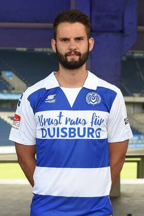 Fußball 2. Bundesliga Offizieller Fototermin MSV Duisburg am 15.07.2017 in der Schauinsland-Reisen-Arena in Duisburg Tim Albutat ( Duisburg ) xRx