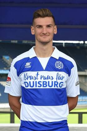 Fußball 2. Bundesliga Offizieller Fototermin MSV Duisburg am 15.07.2017 in der Schauinsland-Reisen-Arena in Duisburg Thomas Blomeyer ( Duisburg ) xRx