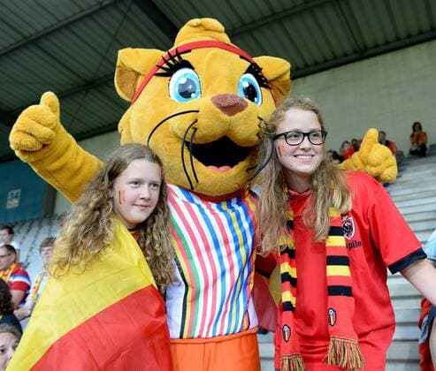 Tournament mascotte Kicky pictured with Belgian fans during a soccer game between Belgian national women s soccer team Red Flames and Denmark, the first game in group A in the group stage of the Women s European Championship EM Europameisterschaft 2017 in the Netherlands, Sunday 16 July 2017 in Rheden, The Netherlands. DAVIDxCATRY  x05132685x