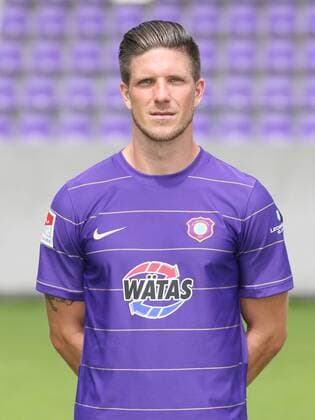 Fussball 2.Bundesliga Aue, 17.07.2017, Erzgebirgsstadion, Fussball, 2.Bundesliga, FC Erzgebirge Aue , GER, Porträttermin 2017 2018 , Im Bild: Dennis Kempe. ,
