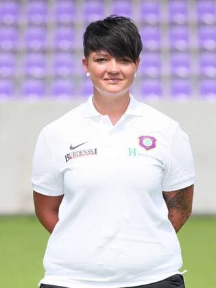 Fussball 2.Bundesliga Aue, 17.07.2017, Erzgebirgsstadion, Fussball, 2.Bundesliga, FC Erzgebirge Aue , GER, Porträttermin 2017 2018 , Im Bild: Physiotherapeutin Marie Koch. ,