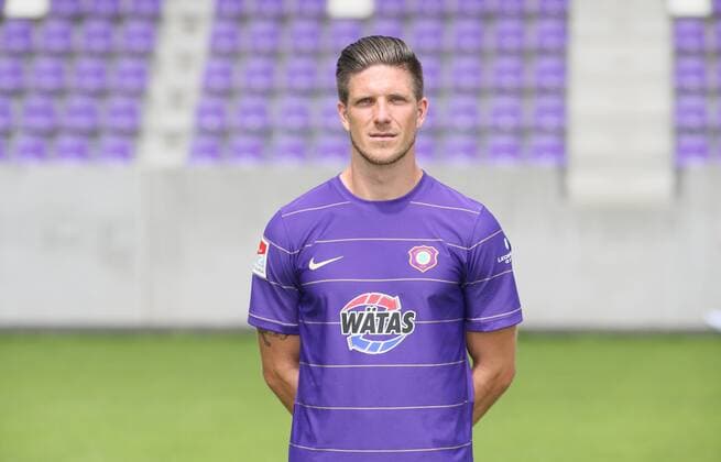 Fussball 2.Bundesliga Aue, 17.07.2017, Erzgebirgsstadion, Fussball, 2.Bundesliga, FC Erzgebirge Aue , GER, Porträttermin 2017 2018 , Im Bild: Dennis Kempe. ,