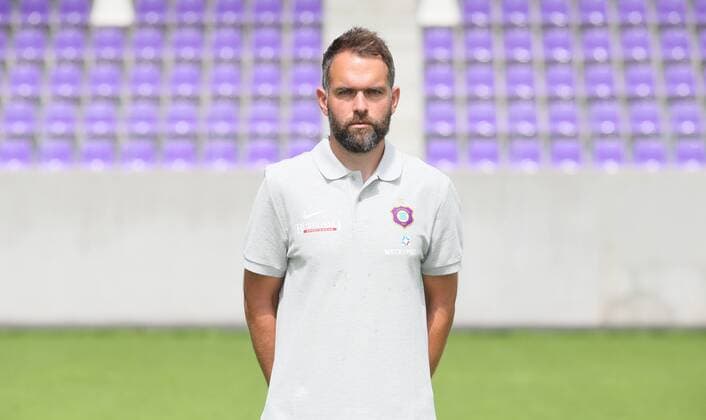 Fussball 2.Bundesliga Aue, 17.07.2017, Erzgebirgsstadion, Fussball, 2.Bundesliga, FC Erzgebirge Aue , GER, Porträttermin 2017 2018 , Im Bild: Torwarttrainer Max Urwantschky. ,