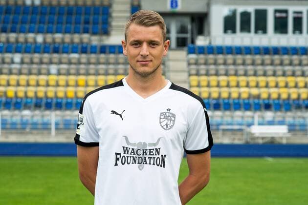 Porträt: Fußball, GER, 3.Liga, Porträttermin 2017 2018, FC Carl Zeiss Jena, Marius Grösch Ernst Abbe Sportfeld
