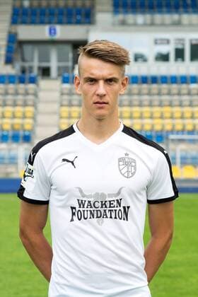 Porträt: Fußball, GER, 3.Liga, Porträttermin 2017 2018, FC Carl Zeiss Jena, Florian Dietz Ernst Abbe Sportfeld