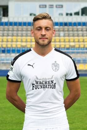Porträt: Fußball, GER, 3.Liga, Porträttermin 2017 2018, FC Carl Zeiss Jena, Dennis Slamar Ernst Abbe Sportfeld
