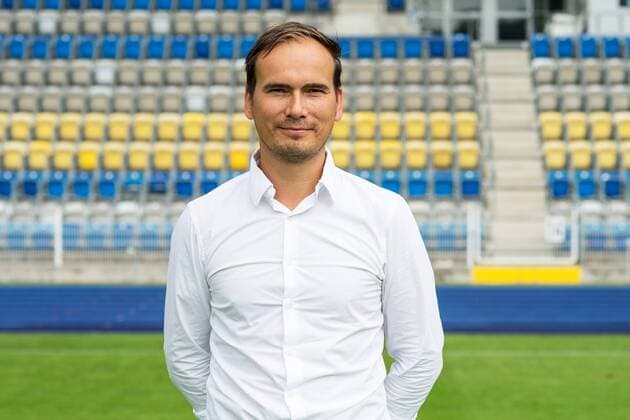 Porträt: Fußball, GER, 3.Liga, Porträttermin 2017 2018, FC Carl Zeiss Jena, Andreas Trautmann Pressesprecher Ernst Abbe Sportfeld