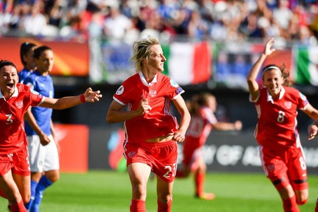 Jubel, Freuen, celebrate, happy, cheer , Goal Celebration Elena Morozova (Russland) (23), Fussball, UEFA Women s EURO 2017, Italien - Russland, xmkx