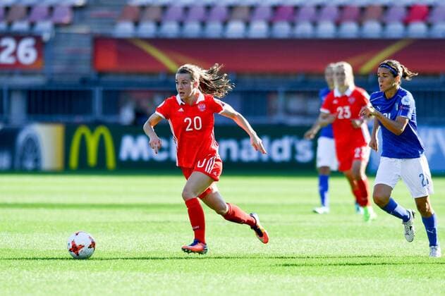 Margarita Chernomyrdina (Russland, Russia) (20) im Vorwärtslauf in Aktion, in Action, Fussball, UEFA Women s EURO 2017, Italien - Russland, xmkx