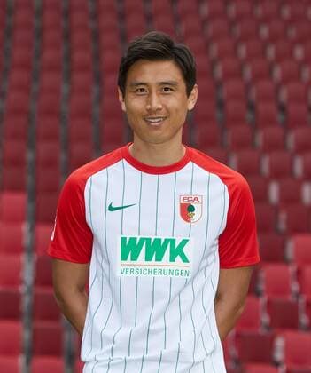 Ja-Cheol Koo, Fußball, GER, 1. BL, Porträttermin 2017 2018, FC Augsburg,