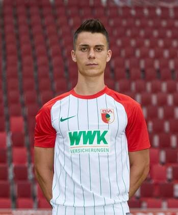 Erik Thommy, Fußball, GER, 1. BL, Porträttermin 2017 2018, FC Augsburg,