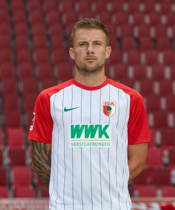Daniel Baier, Fußball, GER, 1. BL, Porträttermin 2017 2018, FC Augsburg,