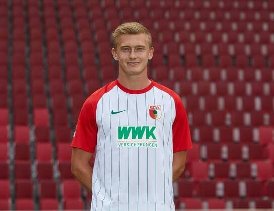 Georg Teigl, Fußball, GER, 1. BL, Porträttermin 2017 2018, FC Augsburg,