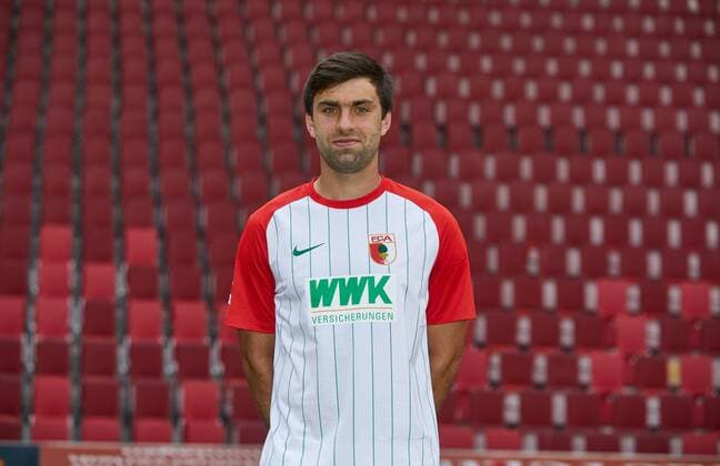 Jan Moravek, Fußball, GER, 1. BL, Porträttermin 2017 2018, FC Augsburg,
