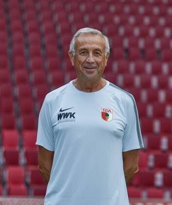 Zdenek Vidrman (Zeugwart), Fußball, GER, 1. BL, Porträttermin 2017 2018, FC Augsburg,
