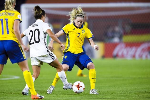 170717 Sveriges Lisa Dahlkvist i fotbollsmatchen mellan Tyskland och Sverige under fotbolls-EM den 17 juli 2017 i Breda.  Copyright: CARLxSANDIN BB170717CS077
