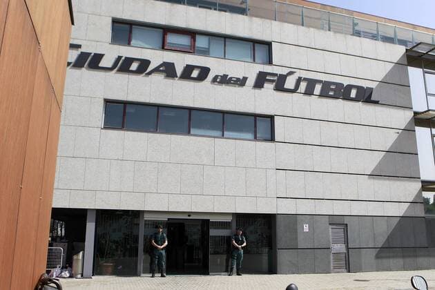 Police intervention in the RFEF (Spanish Football Federation) against corruption. July 18,2017.  (2017071803)