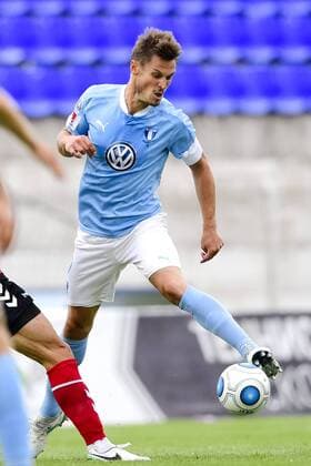 170718 Malmö FFs Markus Rosenberg under en fotbollsmatch mellan Vardar och Malmö FF i kvalet till Champions League den 18 juli 2017 i Strumica.  Copyright: PETTERxARVIDSON BB170718PA060