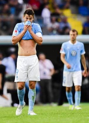 170718 Malmö FFs Markus Rosenberg deppar under en fotbollsmatch mellan Vardar och Malmö FF i kvalet till Champions League den 18 juli 2017 i Strumica.  Copyright: PETTERxARVIDSON BB170718PA101