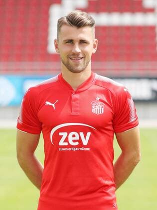 Zwickau - Fussball 3.Liga Zwickau, 18.07.2017, Fussball, 3.Liga, GER, Porträttermin 2017 2018, FSV Zwickau , Im Bild; Nils Miatke. ,
