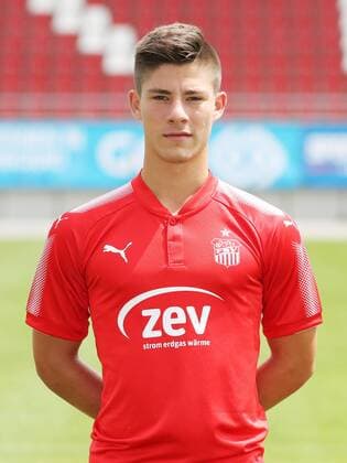 Zwickau - Fussball 3.Liga Zwickau, 18.07.2017, Fussball, 3.Liga, GER, Porträttermin 2017 2018, FSV Zwickau , Im Bild; Julian Hodek. ,