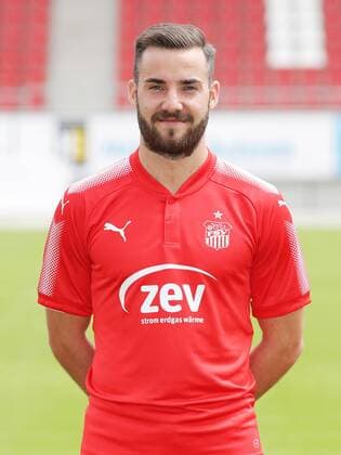 Zwickau - Fussball 3.Liga Zwickau, 18.07.2017, Fussball, 3.Liga, GER, Porträttermin 2017 2018, FSV Zwickau , Im Bild; Morris Schröter Schroeter. ,