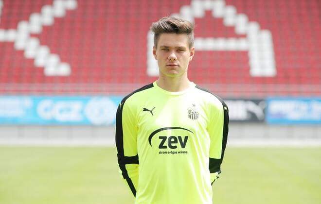 Zwickau - Fussball 3.Liga Zwickau, 18.07.2017, Fussball, 3.Liga, GER, Porträttermin 2017 2018, FSV Zwickau , Im Bild; Torhüter Max Sprang. ,