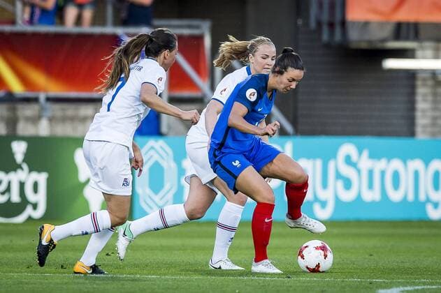 TILBURG - 18-07-2017. EK vrouwenvoetbal, Woman s Euro 2017, groepswedstrijd Frankrijk - IJsland. Clarisse Le Bihan in actie. Frankrijk - IJsland  Copyright: xToinxDamenx 1649946
